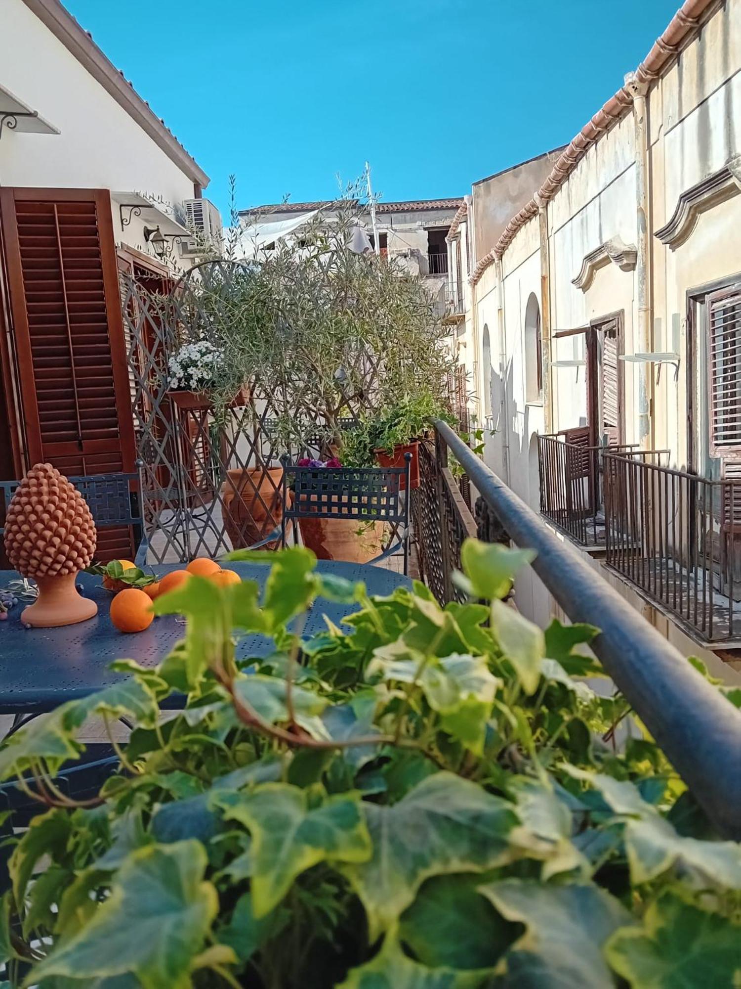 Penthouse Luxury Quattro Canti Palermo Eksteriør billede